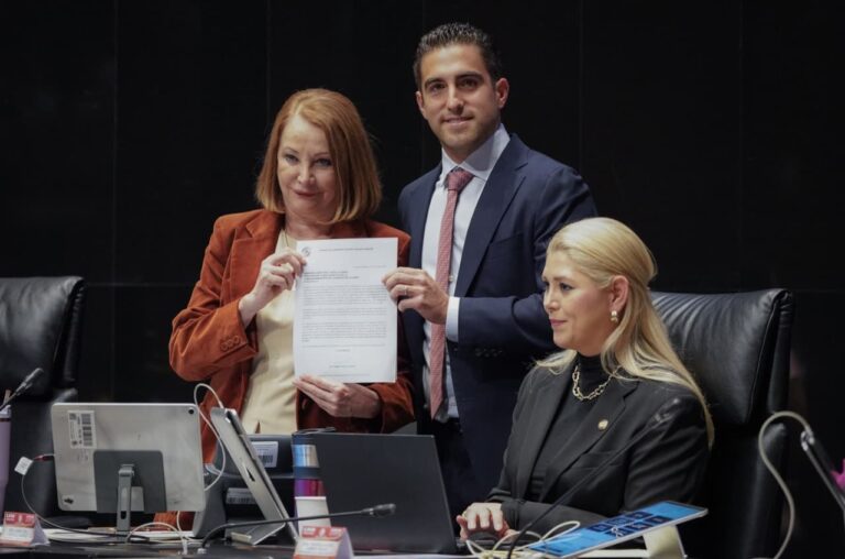 Eugenio Segura solicita licencia al Senado; buscará la gubernatura de Quintana Roo