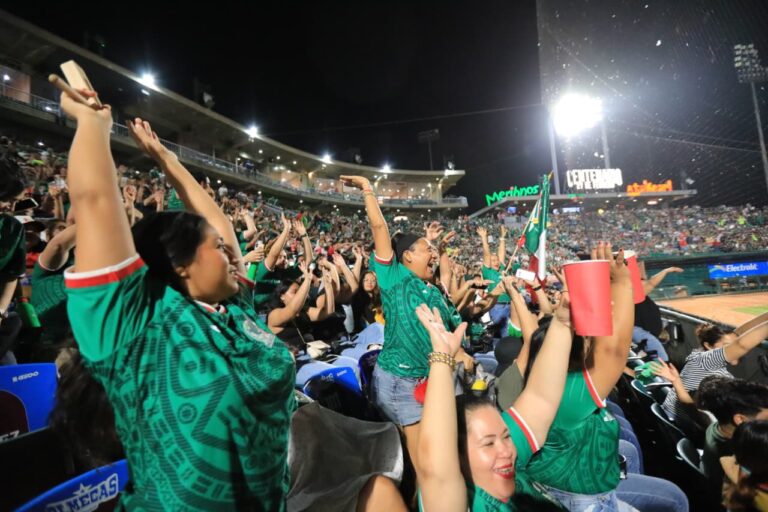 Histórico pase de México desata la euforia en el Estadio Centenario de Tabasco