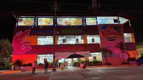 Investigan ataque armado a restaurante de Playa del Carmen; hay un muerto y tres heridos