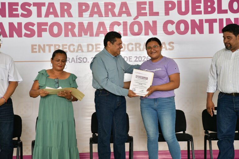 Javier May integra a 4 mil 700 tabasqueños a los programas sociales de Bienestar