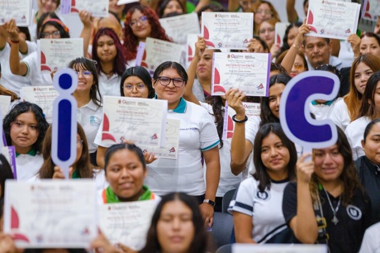 Mara Lezama anuncia mil nuevas becas STEM para estudiantes de secundaria en Quintana Roo