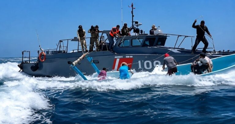 Marina detiene a tres personas tras persecución por pesca clandestina en Yucatán