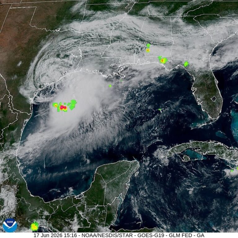 Se forma ‘Arthur’, la primera tormenta tropical de la temporada en el Atlántico;