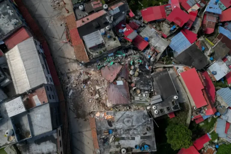 Sube a mil 719 la cifra de fallecidos por el doble terremoto en Venezuela