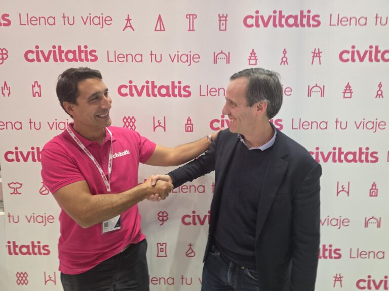 Civitatis y Despegar firman una alianza estratégica global para la distribución de tours y actividades