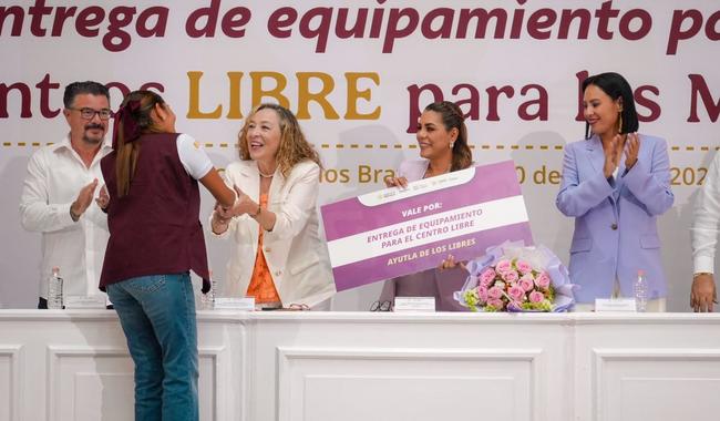 Secretaría de las Mujeres lleva a cabo equipamiento de 32 Centros LIBRE para las mujeres en Guerrero