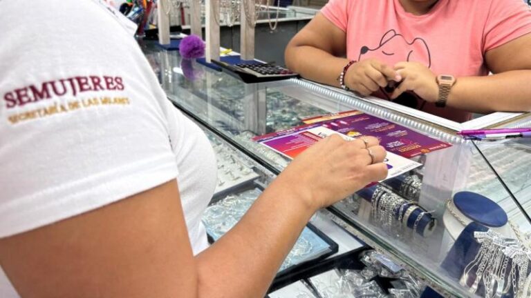 Abren registro en Yucatán para capacitar gratis a mujeres y certificar su preparatoria en tres meses
