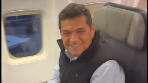 Confrontan a Javier May por volar en primera clase