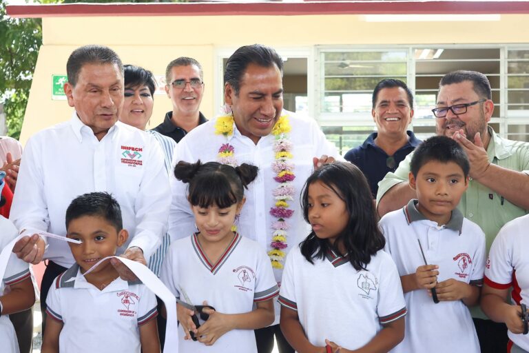 Eduardo Ramírez invierte millones en infraestructura y apoyos escolares para Chiapas