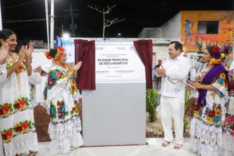Inauguran el nuevo parque principal de Río Lagartos
