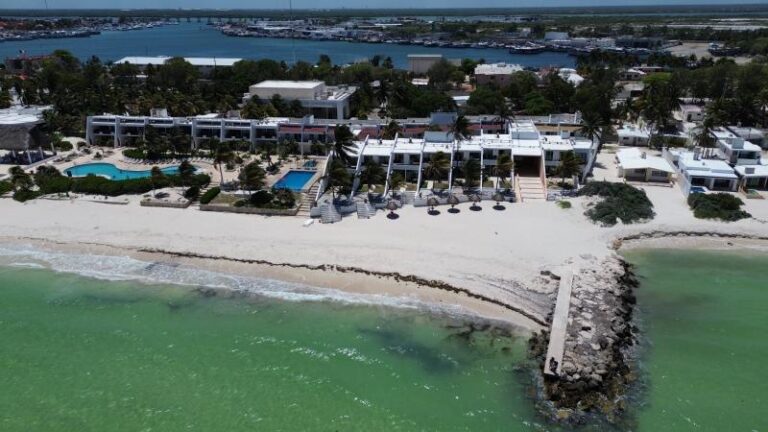 Impulsan el turismo social en Yucatán con la reapertura y renovación del Hotel Costa Club del Isstey
