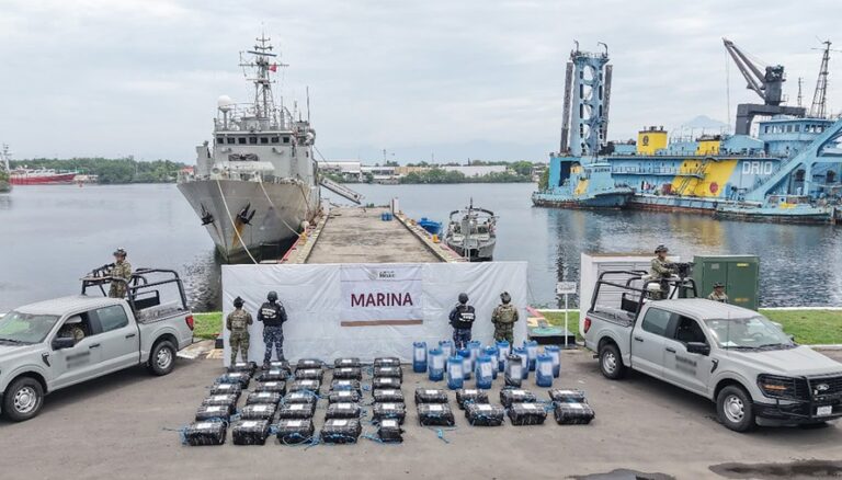Marina intercepta embarcación en Chiapas con más de una tonelada de cocaína