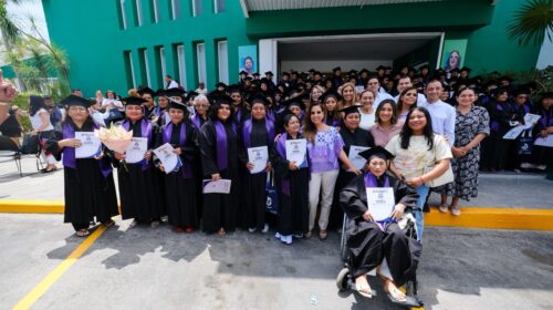 Un total de 181 mujeres concluyen sus estudios con el programa "Mujer es Aprender"