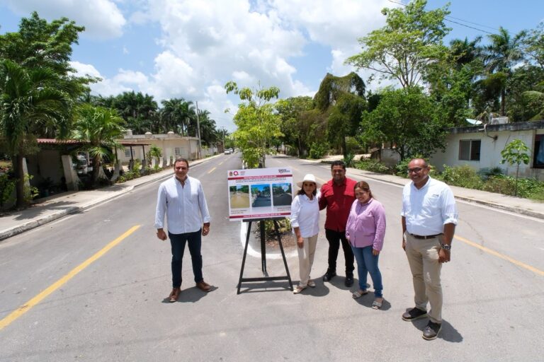 Con inversión de 5.8 mdp, modernizan vías principales en la comunidad Carlos A. Madrazo