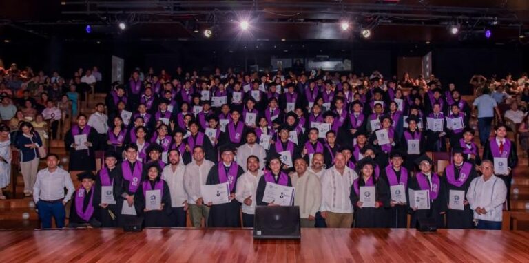 Egresa la primera generación de ingenieros en Ciberseguridad de la UPY