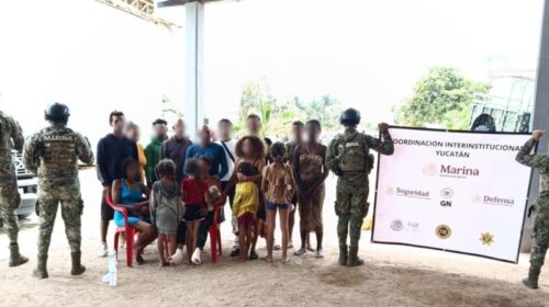 Marina rescata a 16 migrantes cubanos frente a la costa de Yucatán