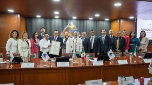 Díaz Mena expone plan de desarrollo económico ante cúpula empresarial