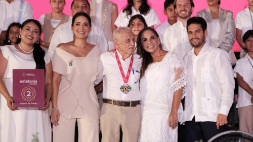 Estefanía Mercado rinde Segundo Informe en Playa del Carmen