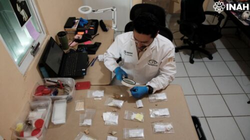 INAH analiza instrumentos de autosacrificio hallados en el Tren Maya