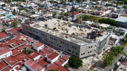 Mara Lezama supervisa ampliación del ISSSTE en Chetumal