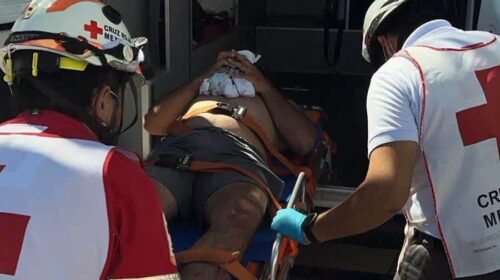 Rescatan con vida a náufrago en el Caribe mexicano