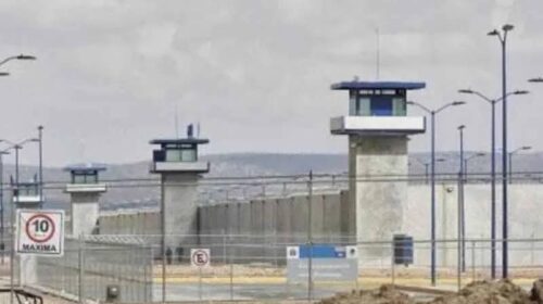 Trasladan a un centenar de reos de alta peligrosidad a un penal de Chiapas