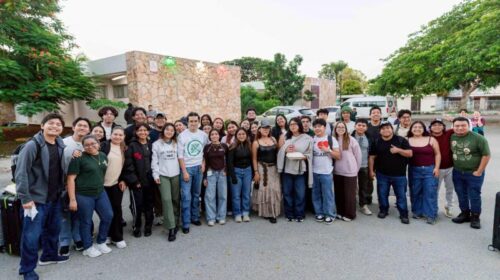 Vuelven a Yucatán 120 estudiantes y docentes tras estancia académica en Canadá e Irlanda