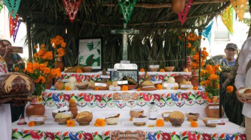 Inauguran la Muestra Estatal de Altares de Janal Pixan 2026 en Mérida