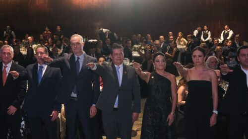 Mara Lezama toma protesta a Alejandro Arvizu como nuevo líder del CCE del Caribe