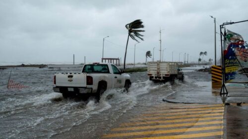 Protección Civil emite llamado de emergencia ante lluvias torrenciales y riesgo de deslaves en el sureste mexicano